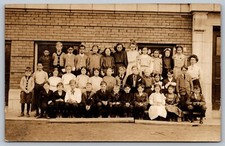 Usado, Cartão postal foto real antiga foto H7 RPPC 1910s escola crianças professor classe comprar usado  Enviando para Brazil