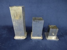 Conjunto de 3 moldes para artesanato de vela pilar quadrado de metal estanho 9", 6", 3 1/2" comprar usado Conjunto de 3 moldes para artesanato de vela pilar quadrado de metal estanho 9", 6", 3 1/2" comprar usado  Enviando para Brazil