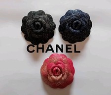 Chanel camelia spilla usato  Collesalvetti