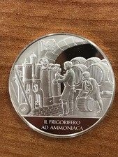 Frigorifero ammoniaca medaglia usato  Biella