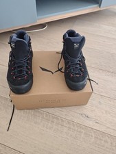Salewa scarpe unisex usato  Roncello