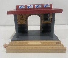 Usado, Plataforma de estação de madeira Imaginarium com sons TESTADO FUNCIONANDO Thomas the Train comprar usado  Enviando para Brazil
