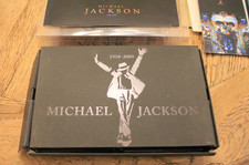 MICHAEL JACKSON "THE ULTIMATE COLLECTION" DVD 32 DVD's 2 CDs Memorial comprar usado  Enviando para Brazil