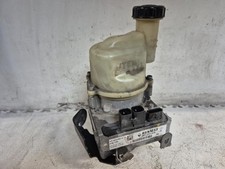 Pompe direction dacia d'occasion  Sainte-Livrade-sur-Lot