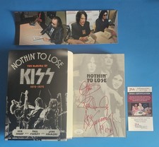 ACE FREHLEY GENE SIMMONS PAUL STANLEY LIVRO BEIJO ASSINADO NADA A PERDER JSA CERTIFICADO DE AUTENTICIDADE, usado comprar usado ACE FREHLEY GENE SIMMONS PAUL STANLEY LIVRO BEIJO ASSINADO NADA A PERDER JSA CERTIFICADO DE AUTENTICIDADE, usado comprar usado  Enviando para Brazil