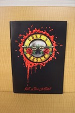 Programa de livros da turnê 2016 Guns N' Roses "Not In This Lifetime" comprar usado  Enviando para Brazil