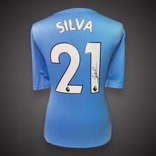 Camisa de futebol Manchester City David Silva assinada à mão com certificado de autenticidade £225 comprar usado  Enviando para Brazil