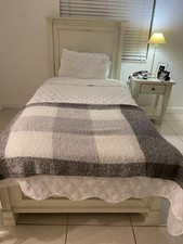Muebles segunda buen for sale  Coral Springs