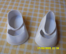 Pair white plastic d'occasion  Expédié en Belgium