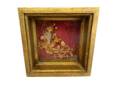 Buquê decorativo dourado colorido fundo vermelho caixa de sombra flores secas comprar usado  Enviando para Brazil