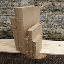 Livres decoratifs carton d'occasion  Belan-sur-Ource