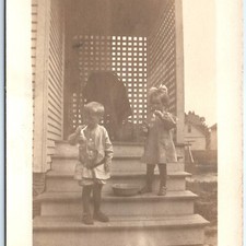 c1910s Bonito Menino e Menina Bolhas de Sopro RPPC Brincar Fora de Casa Foto Real PC A125, usado comprar usado  Enviando para Brazil