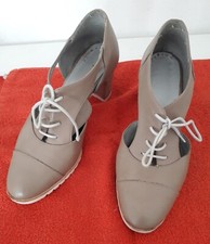 Scarpe donna beige usato  Italia