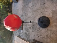 Punching ball rouge d'occasion Punching ball rouge d'occasion  Salles-la-Source