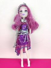 Monster high doll d'occasion  Clermont-Ferrand-
