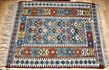 Tapis kilim caucasien d'occasion  Magny-les-Hameaux