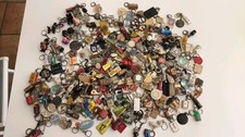 Lot 245 keychain d'occasion  Expédié en Belgium