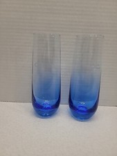 Usado, Conjunto de 2 copos de coquetel 2022 Ciroc azul logotipo vodca autêntico 6,5” de altura  comprar usado Usado, Conjunto de 2 copos de coquetel 2022 Ciroc azul logotipo vodca autêntico 6,5” de altura  comprar usado  Enviando para Brazil