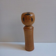 Bambola legno kokeshi usato  Italia