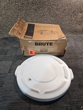 Box rubbermaid gallon for sale  North Salt Lake