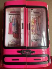 Usado, Mattel rosa quente Barbie guarda-roupa roupas armário fashionista estojo de transporte 2015 comprar usado  Enviando para Brazil