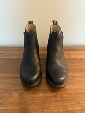 Heeled black blundstones for sale  Milton