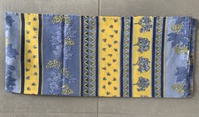 Jolie nappe rectangulaire d'occasion  Soissons