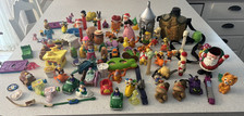 Lote de brinquedos vintage dos anos 80 e 90 brinquedos McDonald’s, outras coisas diversas comprar usado  Enviando para Brazil