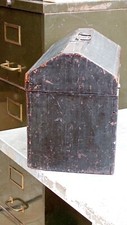Antique wooden chest d'occasion  Expédié en Belgium