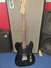 Chitarra elettrica stile usato  Sassari