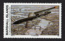 MARSHALL ISLANDS, SCOTT # 489, V-1 BOMBARDEIO DA INGLATERRA COMEÇA 1944, SEGUNDA GUERRA MUNDIAL, SEM MARCA DE CHARNEIRA comprar usado  Enviando para Brazil