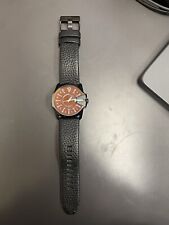 Relógio masculino Diesel Master Chief DZ1657 couro preto mostrador iridescente nova bateria, usado comprar usado  Enviando para Brazil