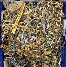 Tangled jewelry treasure for sale  Lake Charles