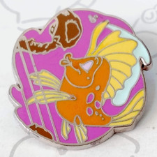 Broche Disney Hidden Mickey DLR banda submarina tocando harpa peixe 2012 88740 comprar usado  Enviando para Brazil