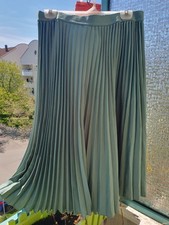Klassischer faltenrock grün gebraucht kaufen  München