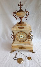 Ancienne pendule marbre d'occasion  Sainte-Suzanne