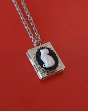 Collana gatto cameo usato  Zermeghedo