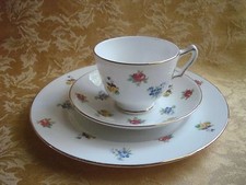 Conjunto de prato, pires e xícaras Crown Staffordshire floral trio, 1930-1974 , usado comprar usado  Enviando para Brazil