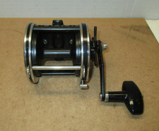 Newell p440 fishing for sale  Vista