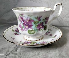 Royal albert februairy d'occasion  Bléré