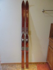 Wooden downhill skiis for sale  Fairbury