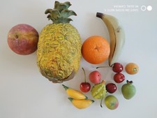 Fruits factices ananas d'occasion  Chambourcy
