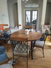 mesa de jantar casual e 4 cadeiras, e uma folha.  Bom estado.  cadeira de metal comprar usado  Enviando para Brazil