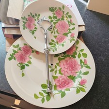 Never used tier for sale  LEEDS
