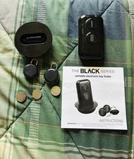 Localizador de chaves eletrônico portátil sem fio NOVO Black Series 2 fobs alcance de 45 pés comprar usado  Enviando para Brazil