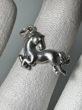 Pendentif charme animal d'occasion  Ambrières-les-Vallées