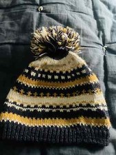 Beautiful warm hat for sale  LONDON