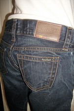 Pantalon jean bleu d'occasion Pantalon jean bleu d'occasion  Colmar