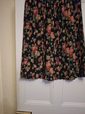Ladies pleated skirt for sale  COLWYN BAY