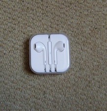 Apple earpods headphones for sale  WORTHING